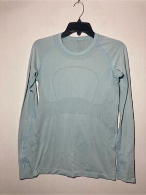 Lululemon Swiftly Tech Long Sleeve Top Light Blue Thumbholes Size 8